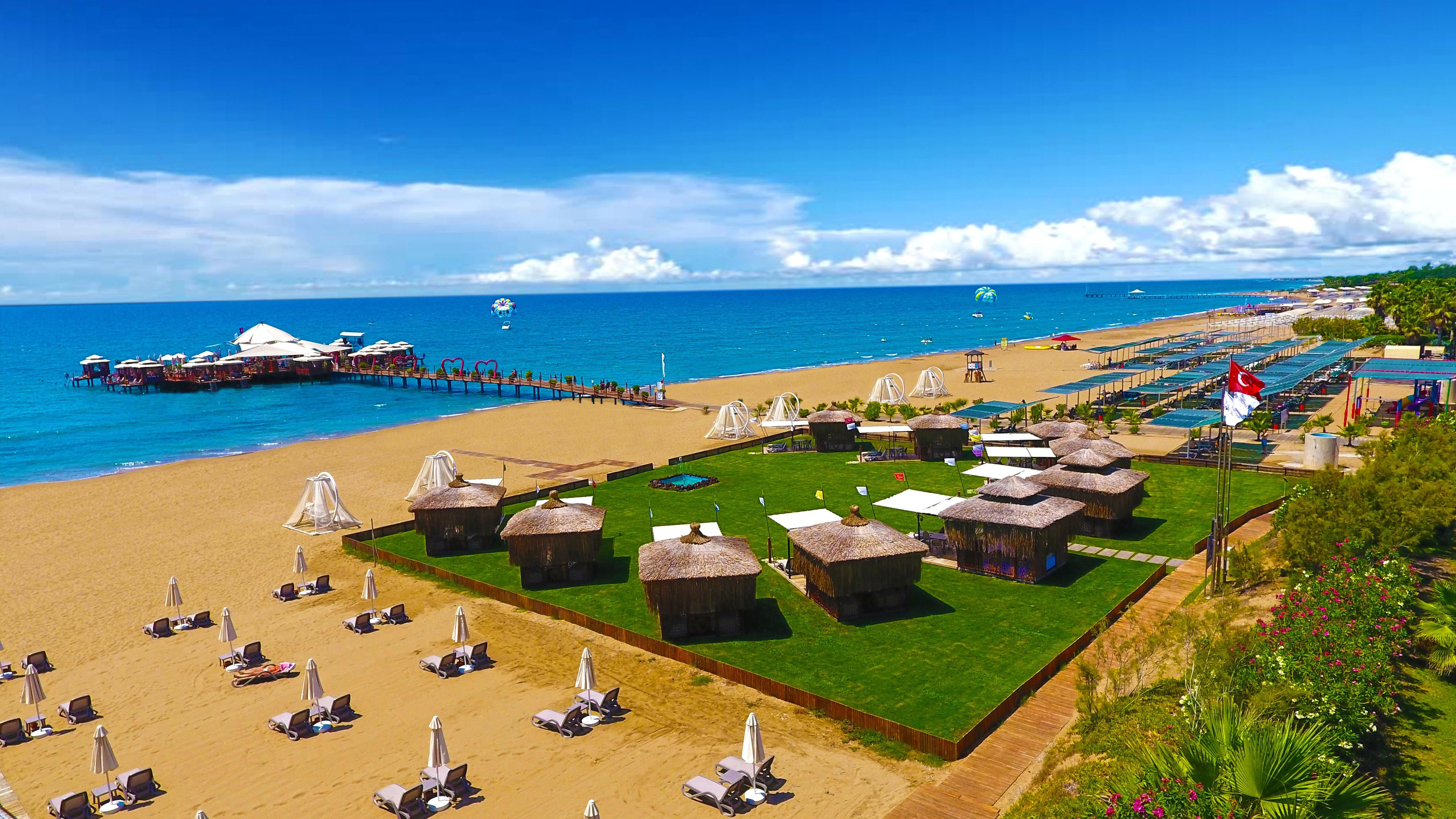 Vonresort Elite & Aqua Complex Side